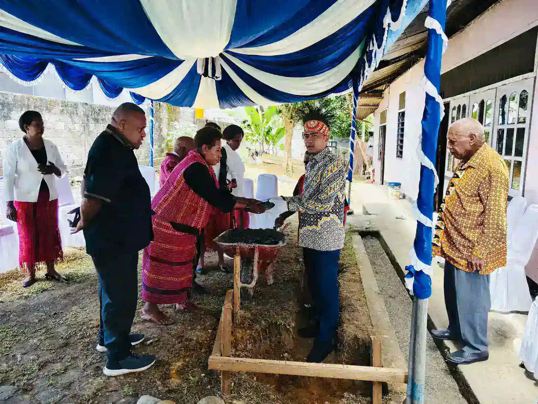 Gugun Gumilar Bawa Pesan Kerukunan dalam Pembangunan Rumah Pastori GPdI Eklesia Amban Papua Barat