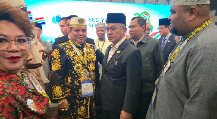 Spiritual Diplomacy: Maharaja Kutai Mulawarman and Malaysian Minister of Religious Affairs Discuss Zakat and Waqf as Pillars of Global Humanity